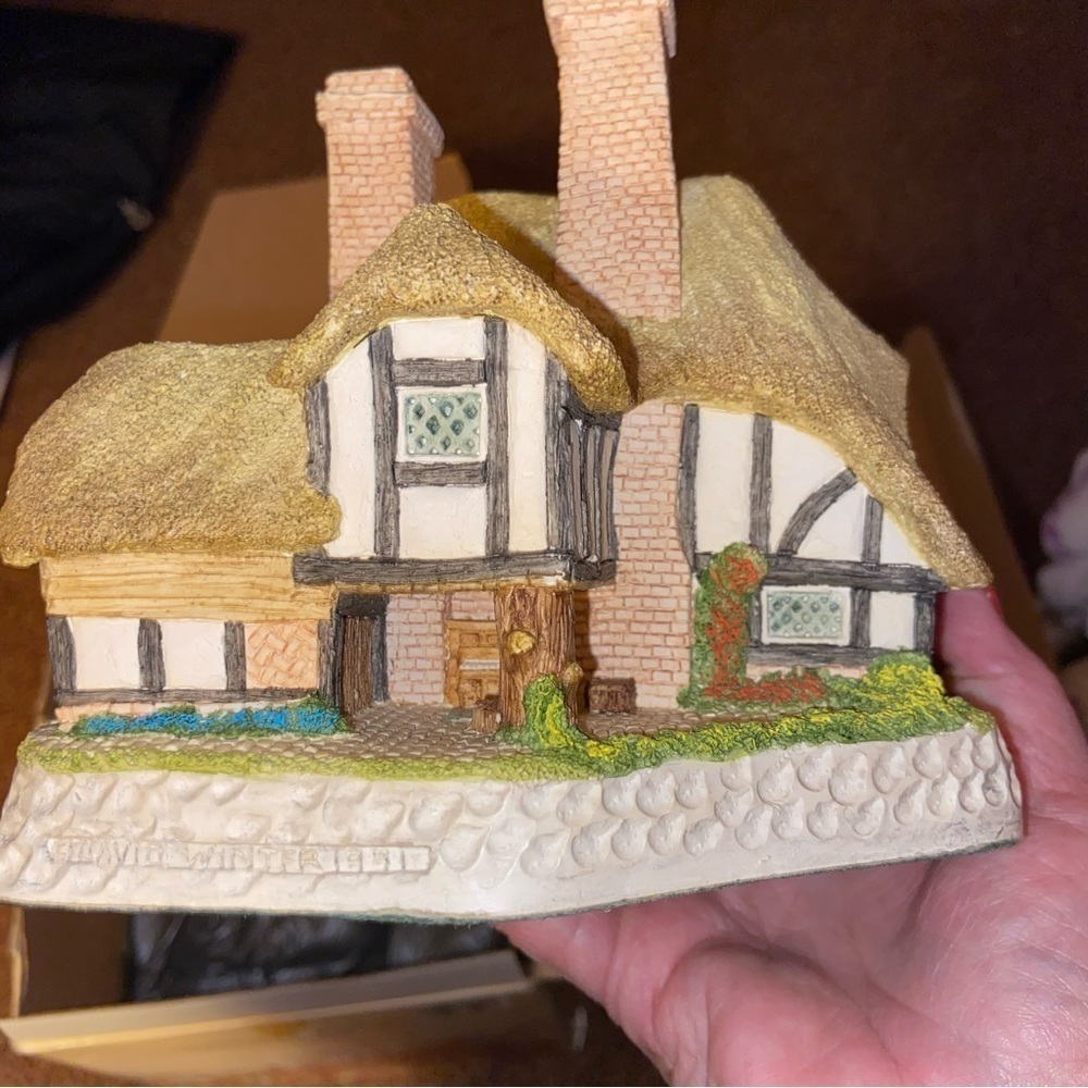 1991 David Winter “Moonlight Haven” English Cottage is handmade, hand-painted.